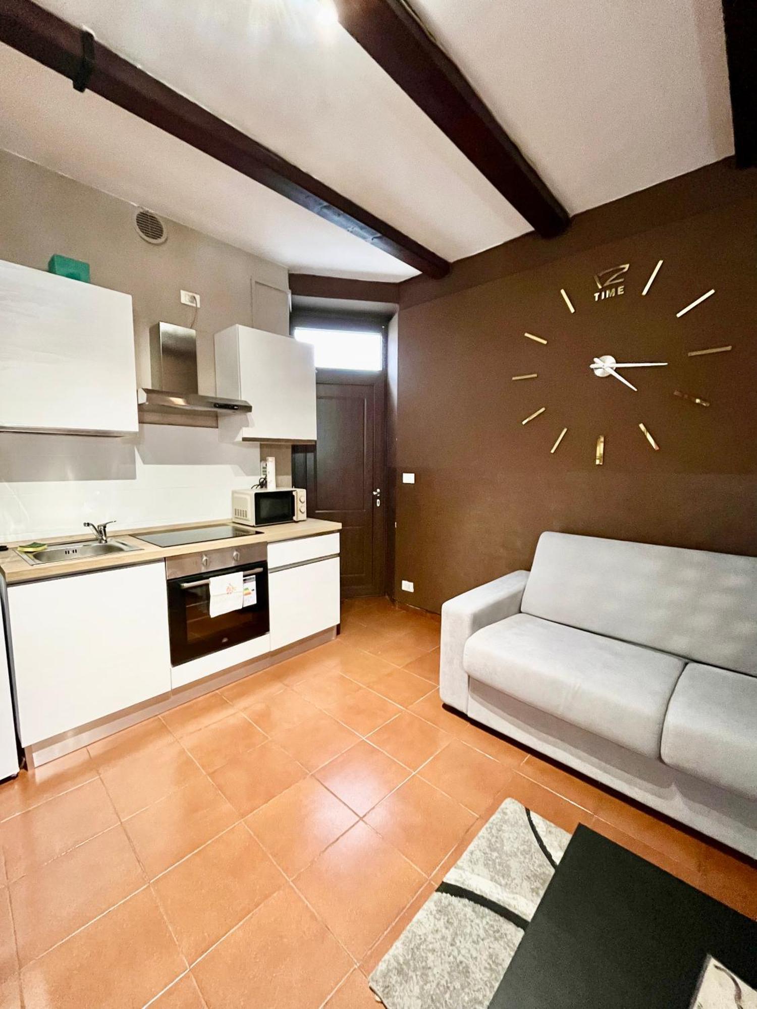 Appartamento Homemade A Due Passi Da Centro Biella Ngoại thất bức ảnh