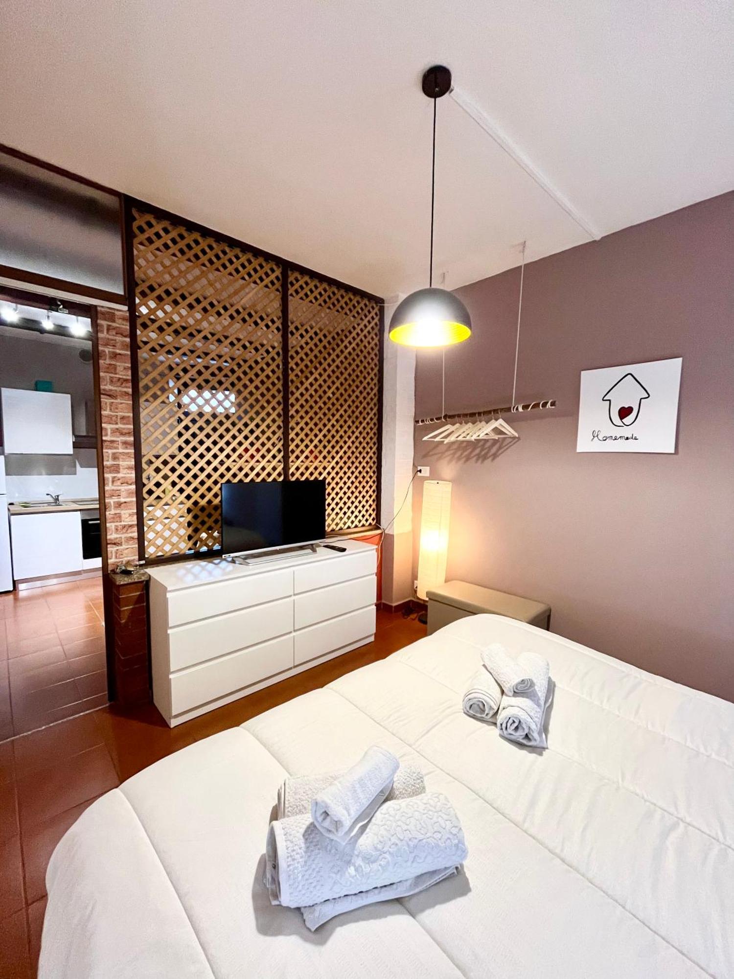 Appartamento Homemade A Due Passi Da Centro Biella Ngoại thất bức ảnh